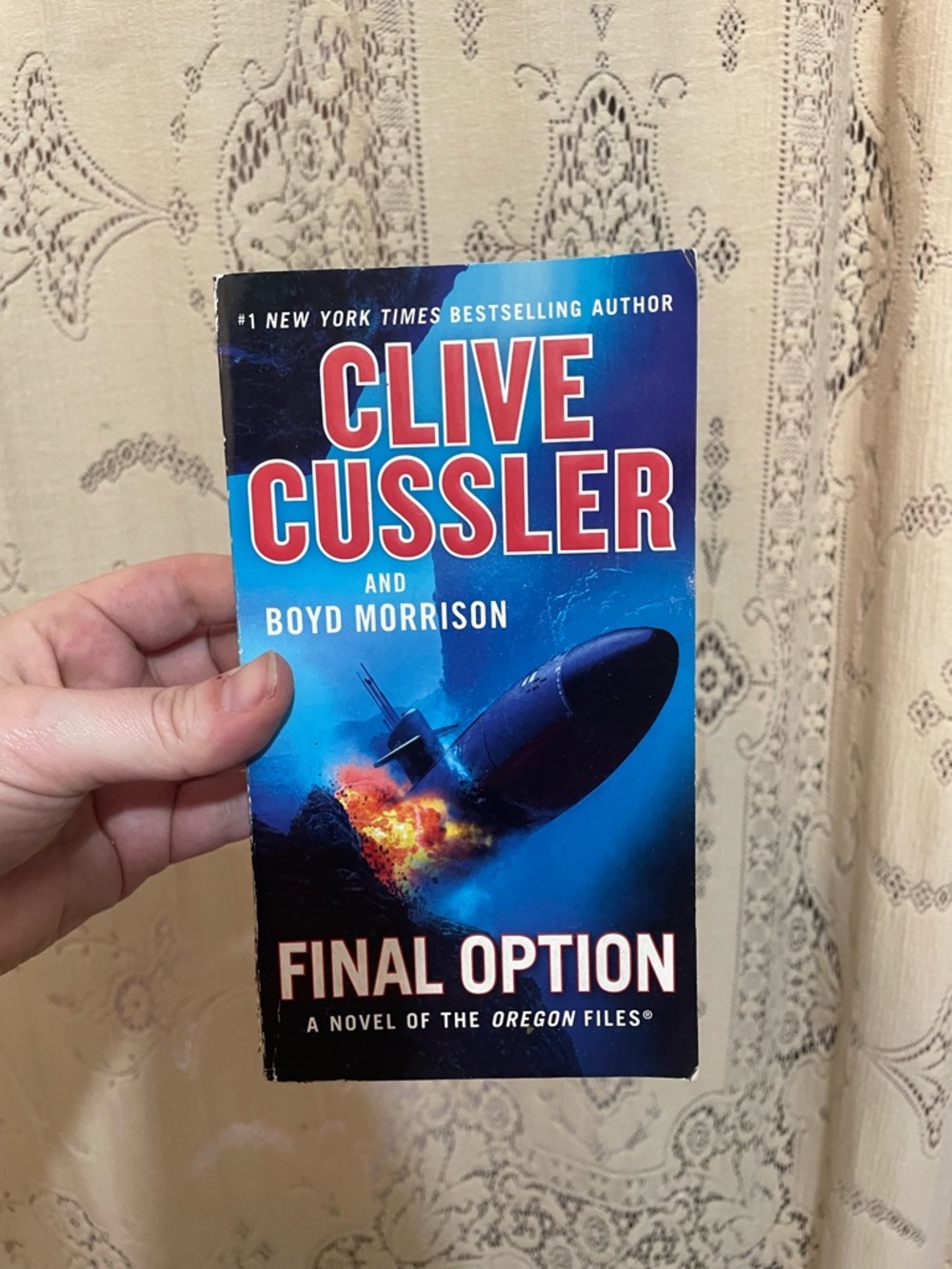 Clive Cussler "Final Option" Paperback Novel - Blue Cover